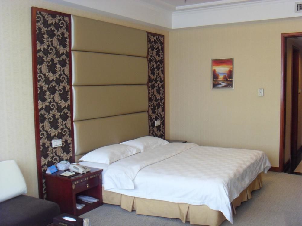 Yijing Holiday Hotel Yimeng Road Linyi  Bagian luar foto