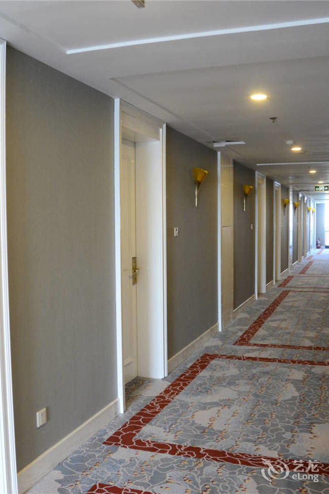 Yijing Holiday Hotel Yimeng Road Linyi  Bagian luar foto