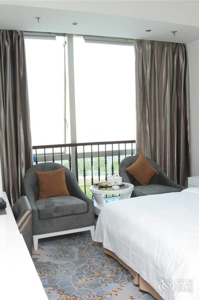 Yijing Holiday Hotel Yimeng Road Linyi  Bagian luar foto