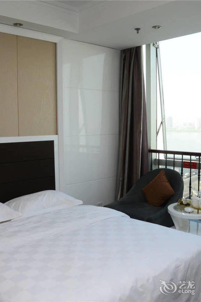 Yijing Holiday Hotel Yimeng Road Linyi  Bagian luar foto