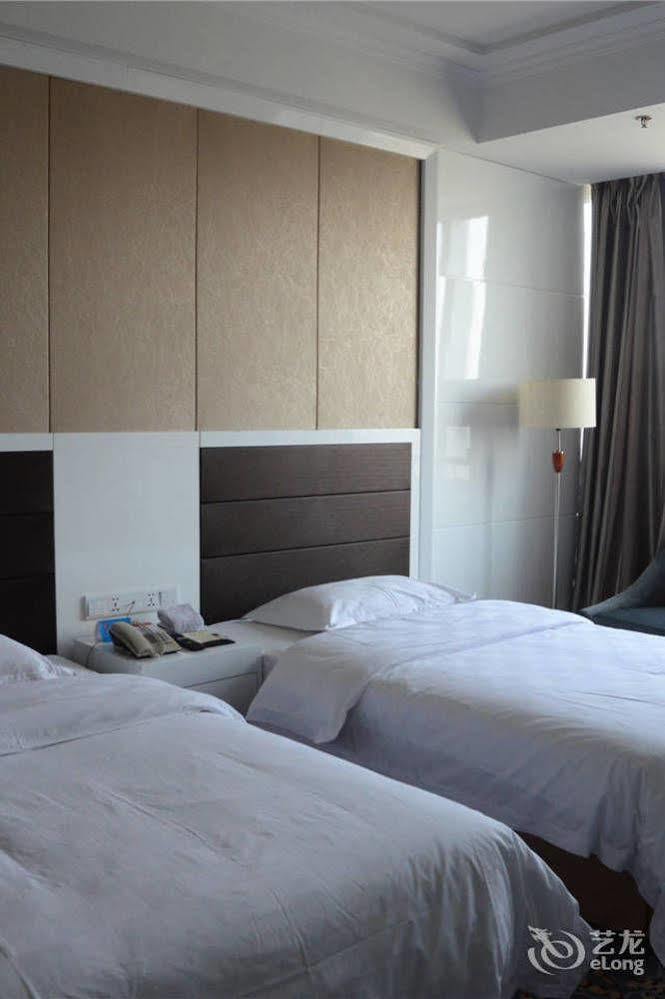 Yijing Holiday Hotel Yimeng Road Linyi  Bagian luar foto