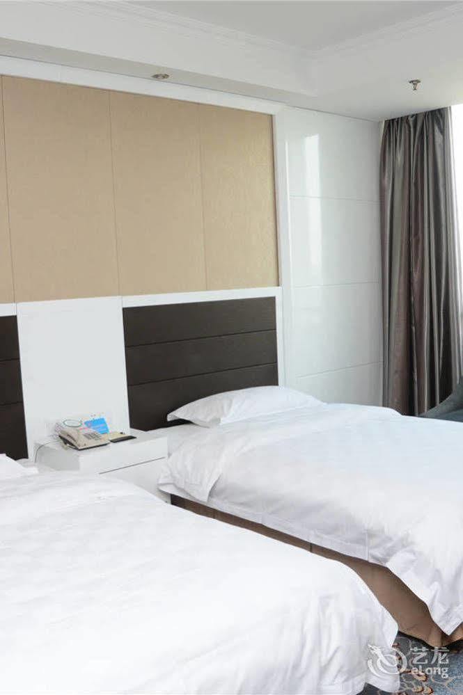 Yijing Holiday Hotel Yimeng Road Linyi  Bagian luar foto